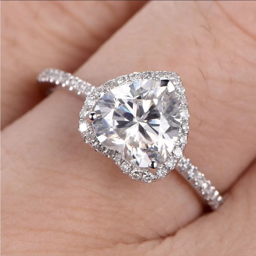 925 STERLING SILVER CUBIC ZIRCON HEART RING - Picture 10 of 13
